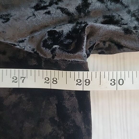 Catherines crushed velvet cold shoulder top Size 3X - Picture 10 of 11